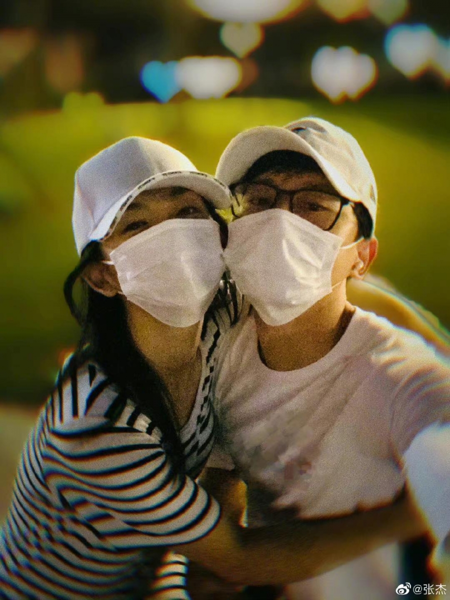 张杰在老婆生日这天卡点零时 56 分送上祝福