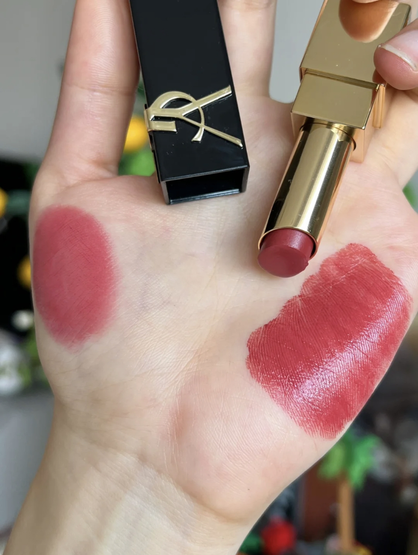 特别适合淡妆的#11号玫瑰红色，非常显温柔还很百搭不挑皮！