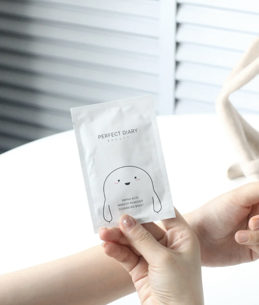 每片富含15种氨基酸成分上脸温和,外表非常可爱白乎乎的独立包装