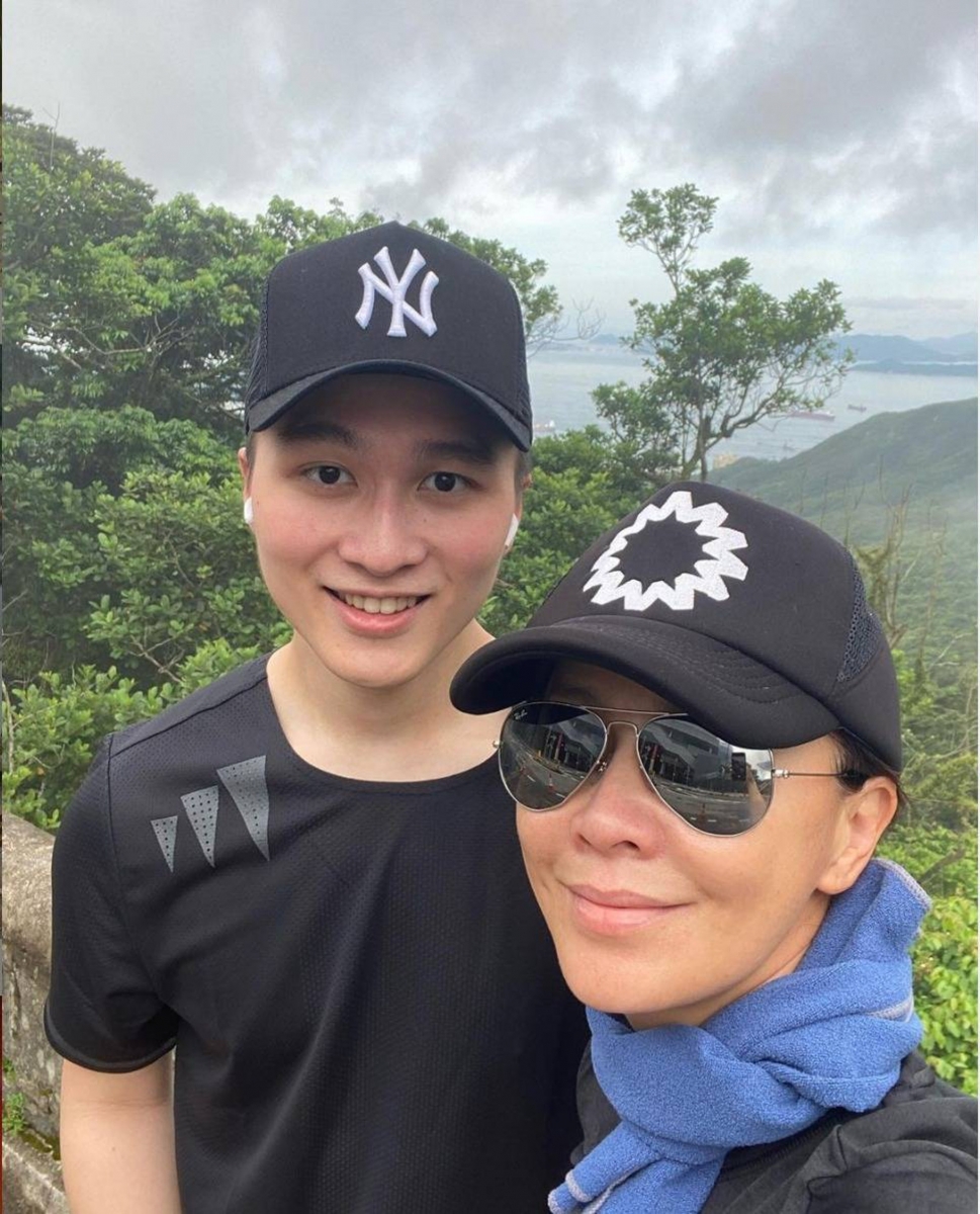 出镜率超高而且互动如母子般一样温馨