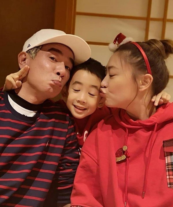 虎妈式教育养出独立暖男“小小春”