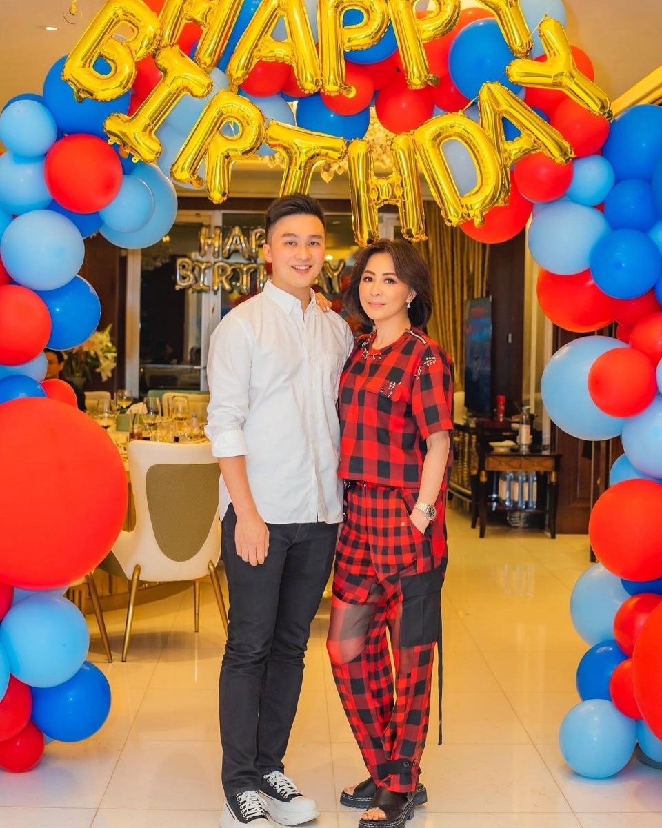 夫妇俩晒出和侄子「刘兆恩」合照替他庆祝生日