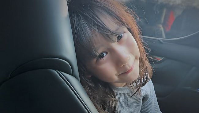 水灵灵的大眼非常可爱