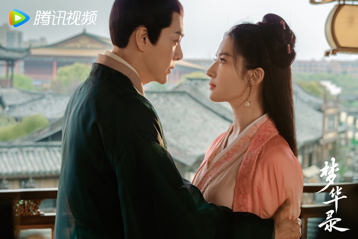 但随着《梦华录》播出后,部分CP粉还开始“嘲讽”陈妍希。