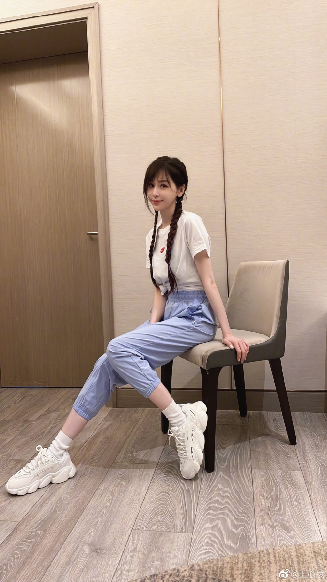 王心凌不管是高音域还是甜美风都驾驭的了