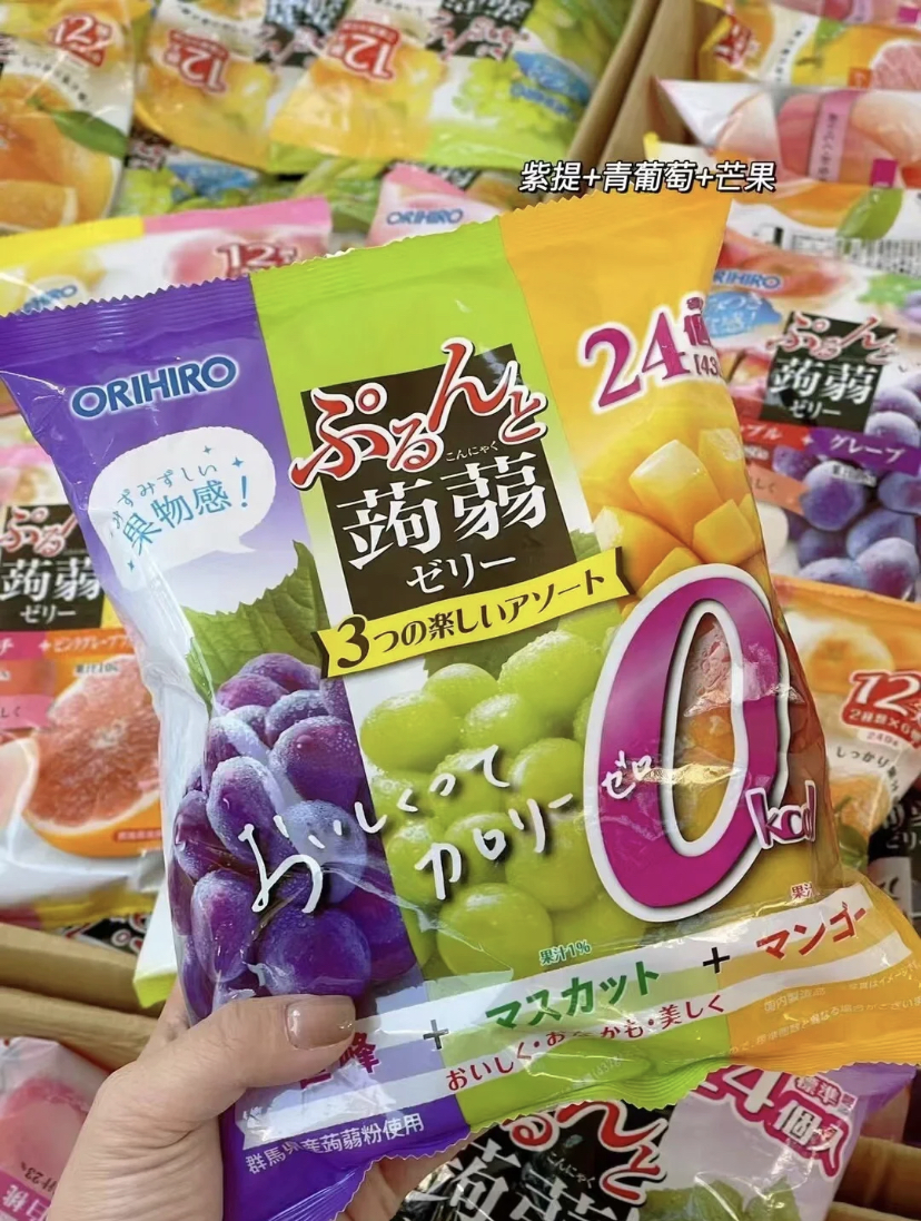 想吃甜食的时候可以吃果冻解解馋!