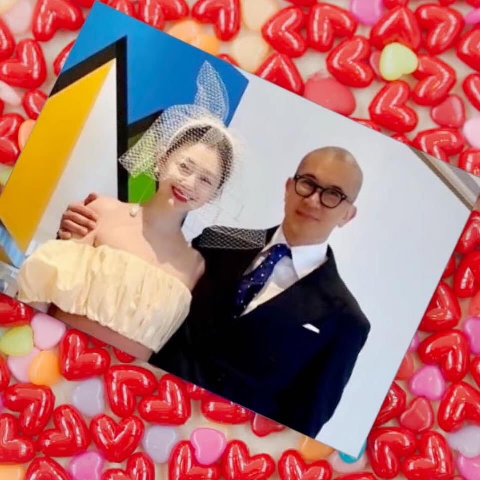 首度公开了具俊晔和 大 S 婚纱照