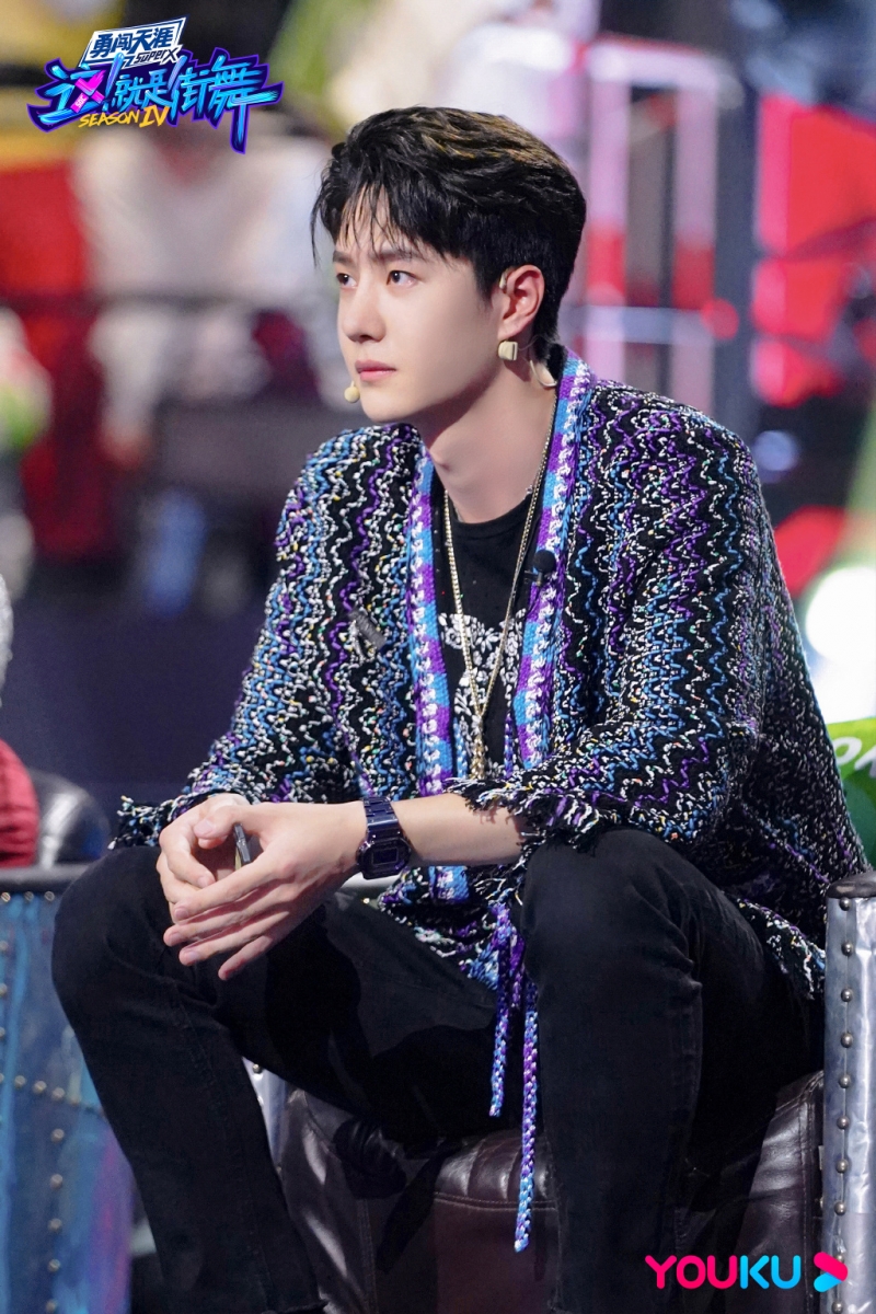 王一博作为第三季和第四季的双冠队长。