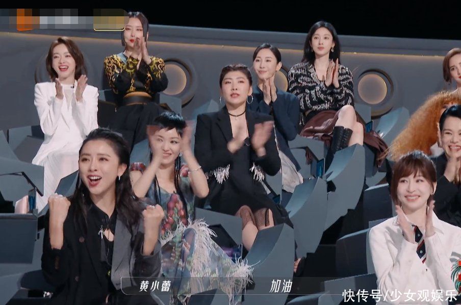 四公舞台Twins组合再合体也是让人相当期待,加上人气最高的王心凌,相信舞台表现不会让人失望。