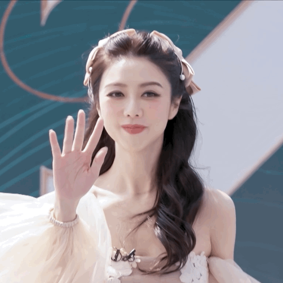 薛凯琪坦言除了要练歌之外,还要练习“不哭”要练到自己没有哭的感觉。