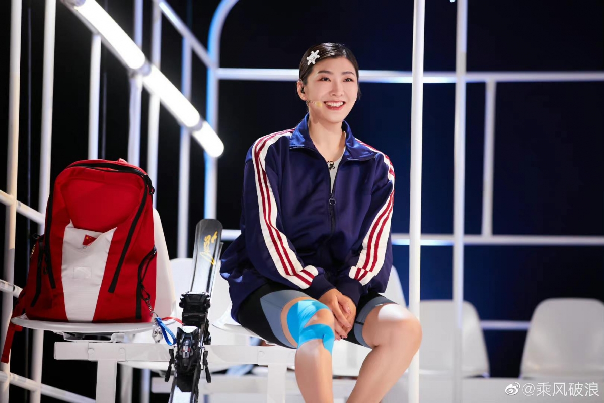 参加乘风破浪的原因是单纯地喜欢看