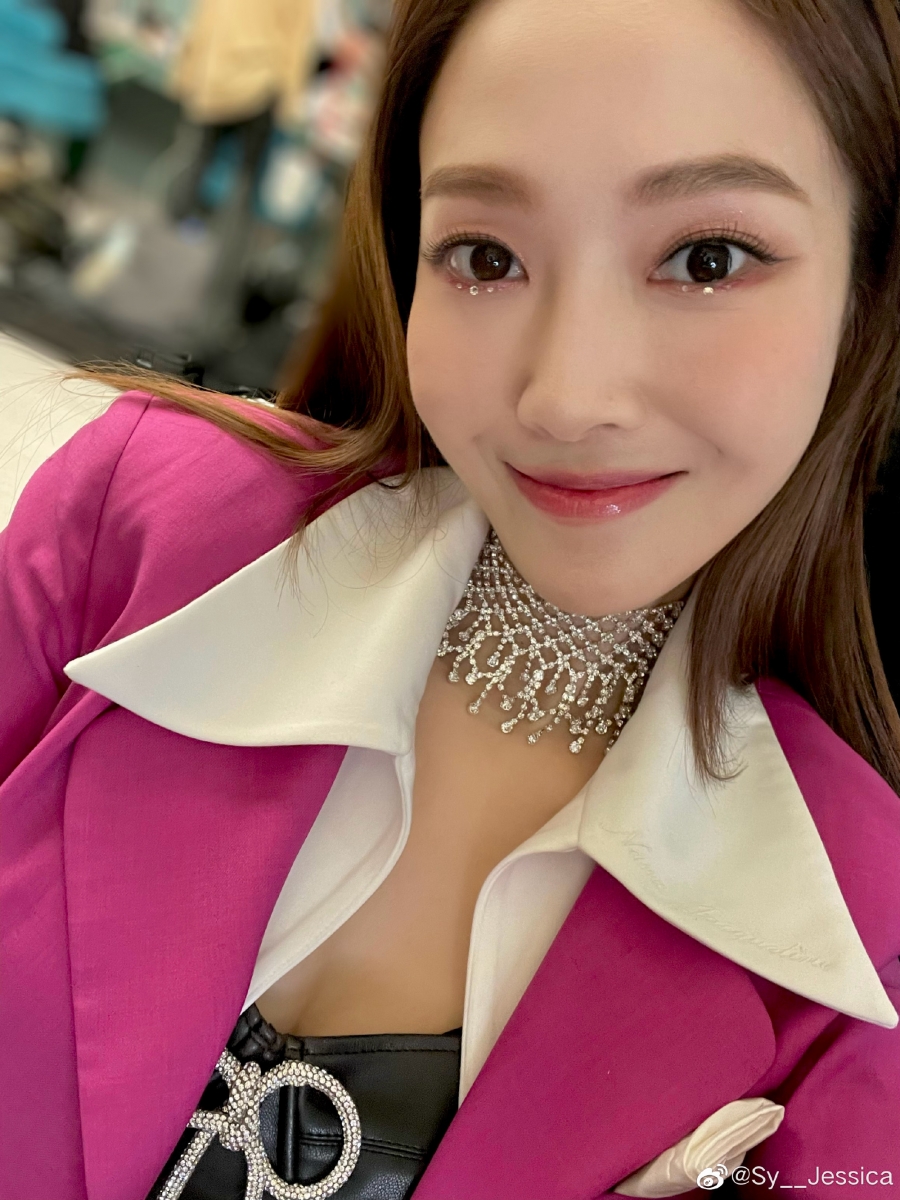 Jessica 霸气宣称「她真的很厉害」