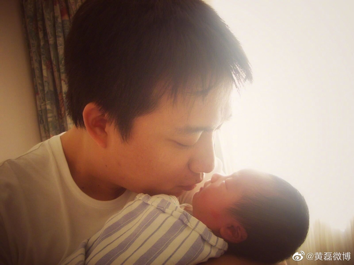 正常人都希望儿女双全,但对黄磊来说他想要的是三姐妹