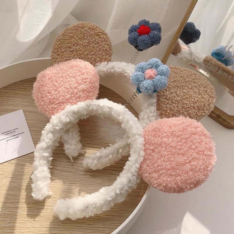 小花还装了个小弹簧,头部摆动的时候还会左右晃晃,看起来真的太萌啦~