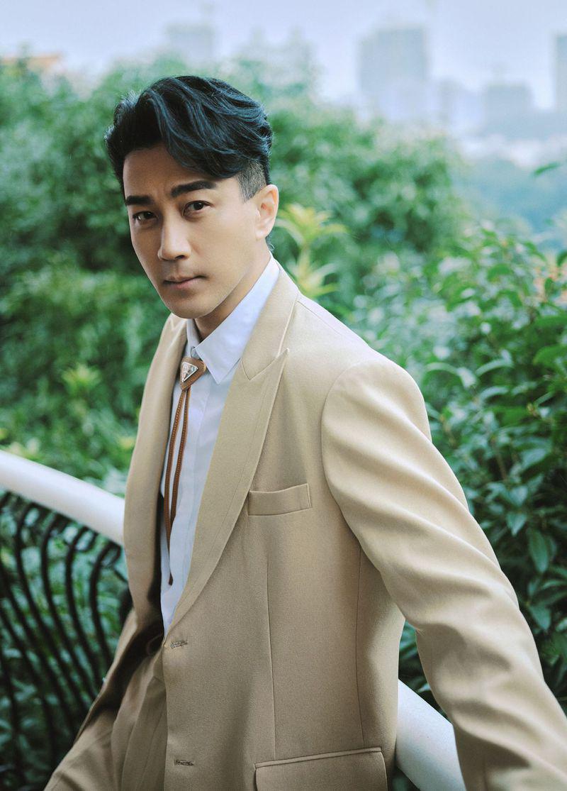 因为“夜光剧本”停摆的刘恺威。