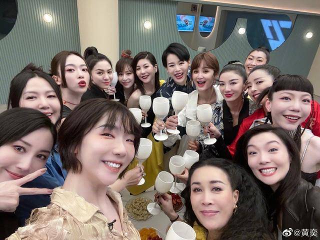 《乘风破浪》目前还在如火如荼热播当中,可以说是一期比一期精彩!