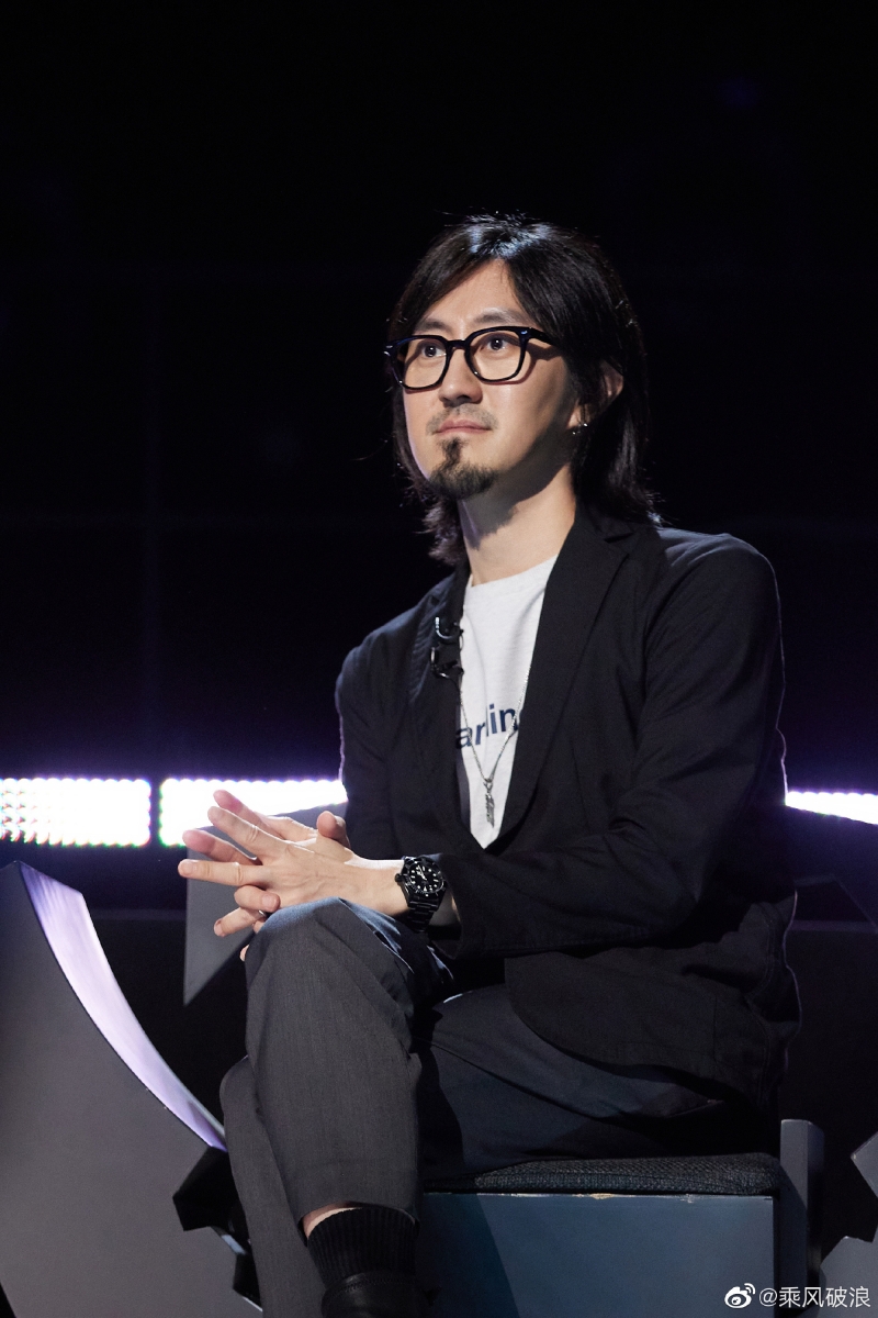 甚至还有网友建议,每一位姐姐表现都很好,干脆不要淘汰了,先把荒井十一淘汰了吧?