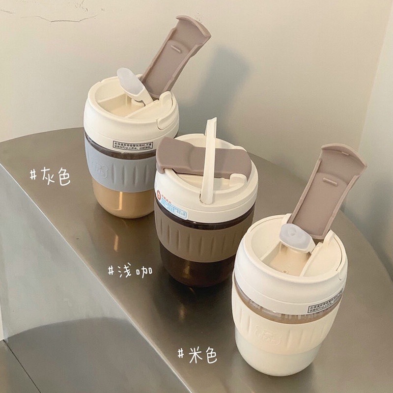 在防烫硅胶杯套有小熊设计,还有多种不同颜色选择,浅咖色设计最有韩系风啦~