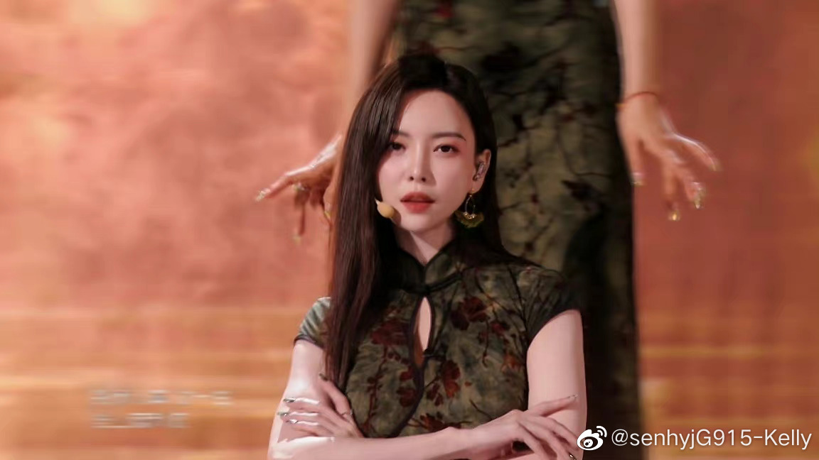 甚至“拽姐剧本”都变成原本王心凌拿的“祭天剧本”了？