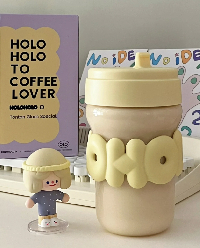 圆滚滚的奶油黄色咖啡杯真的太可爱了!