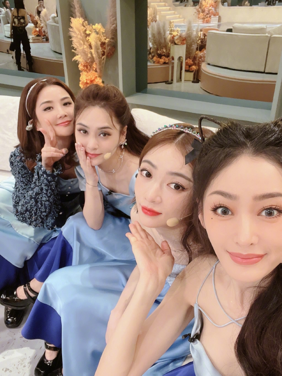 但无奈人气敌不过其他姐姐,最后只能“陪跑”。