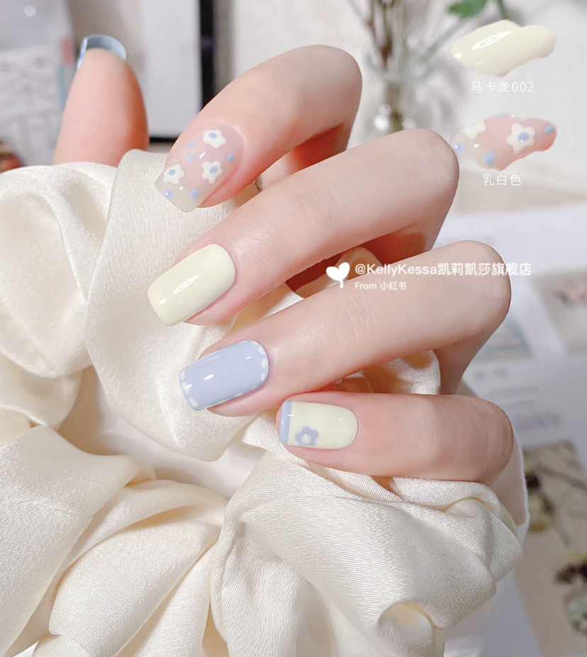 大家可以随机选择几款不同色号,用跳色的方式低调又耐看!