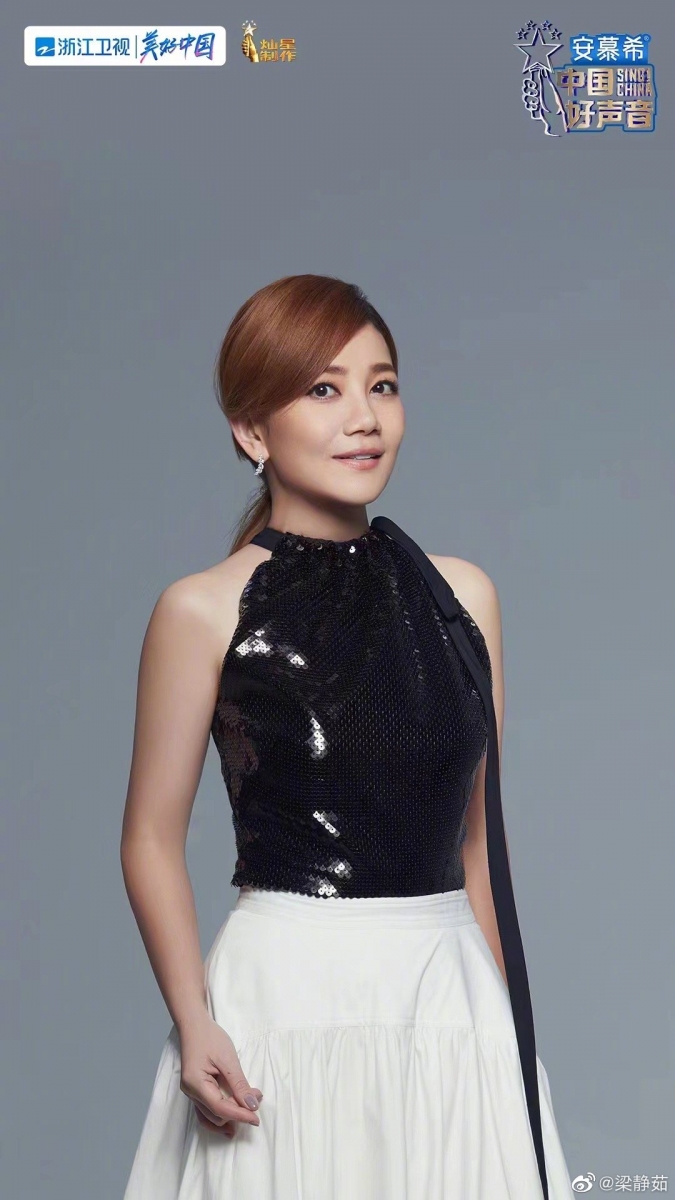 王心凌凭着《浪姐》人气重回巅峰后,不少网民都敲完宝岛乐坛的四大三小能合体或重返荧幕前