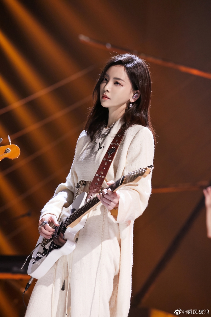 从节目一开始，于文文就已多次表明自己不适合跳舞