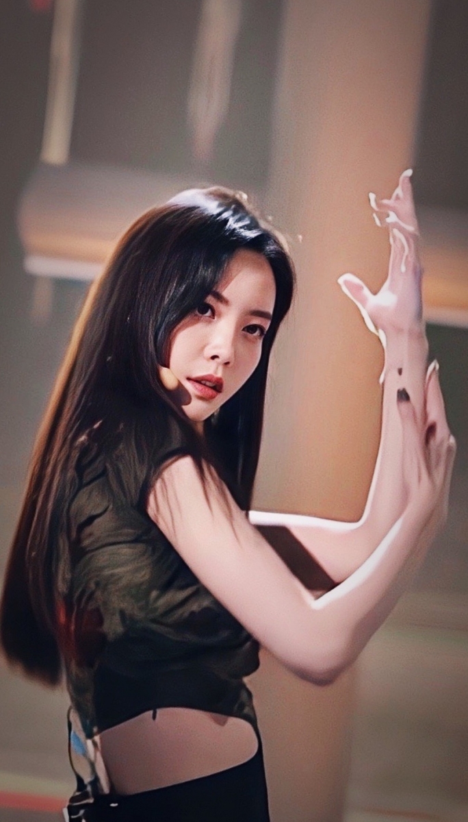 有网甚至认为于文文三次公演一次都没赢过是拿了祭天剧本？