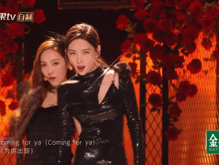 不少网友都将《Senorita》评为这期全场最佳,简直可以是封神舞台。