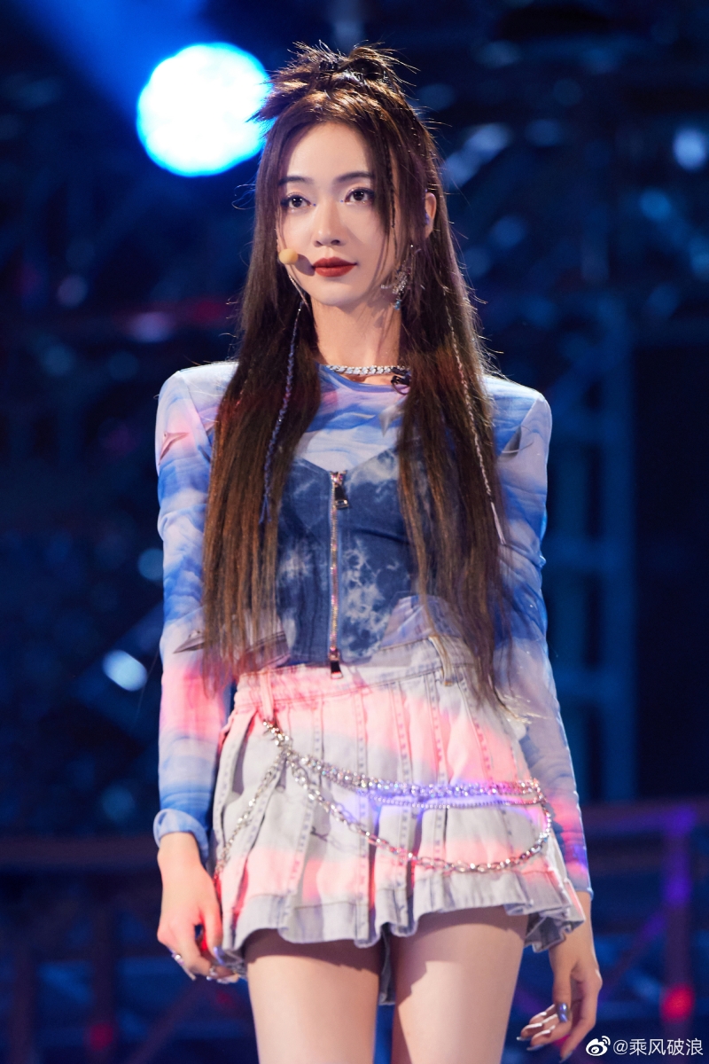 吴谨言