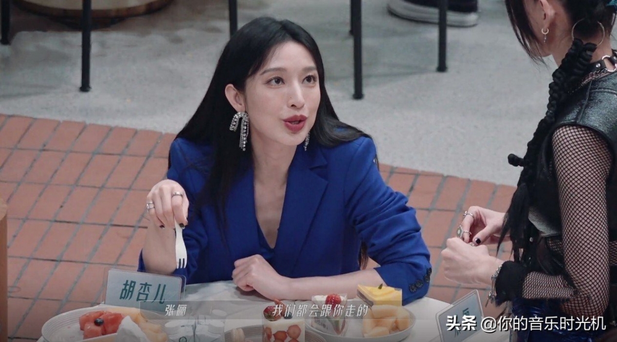 于文文一开始的思路就错了