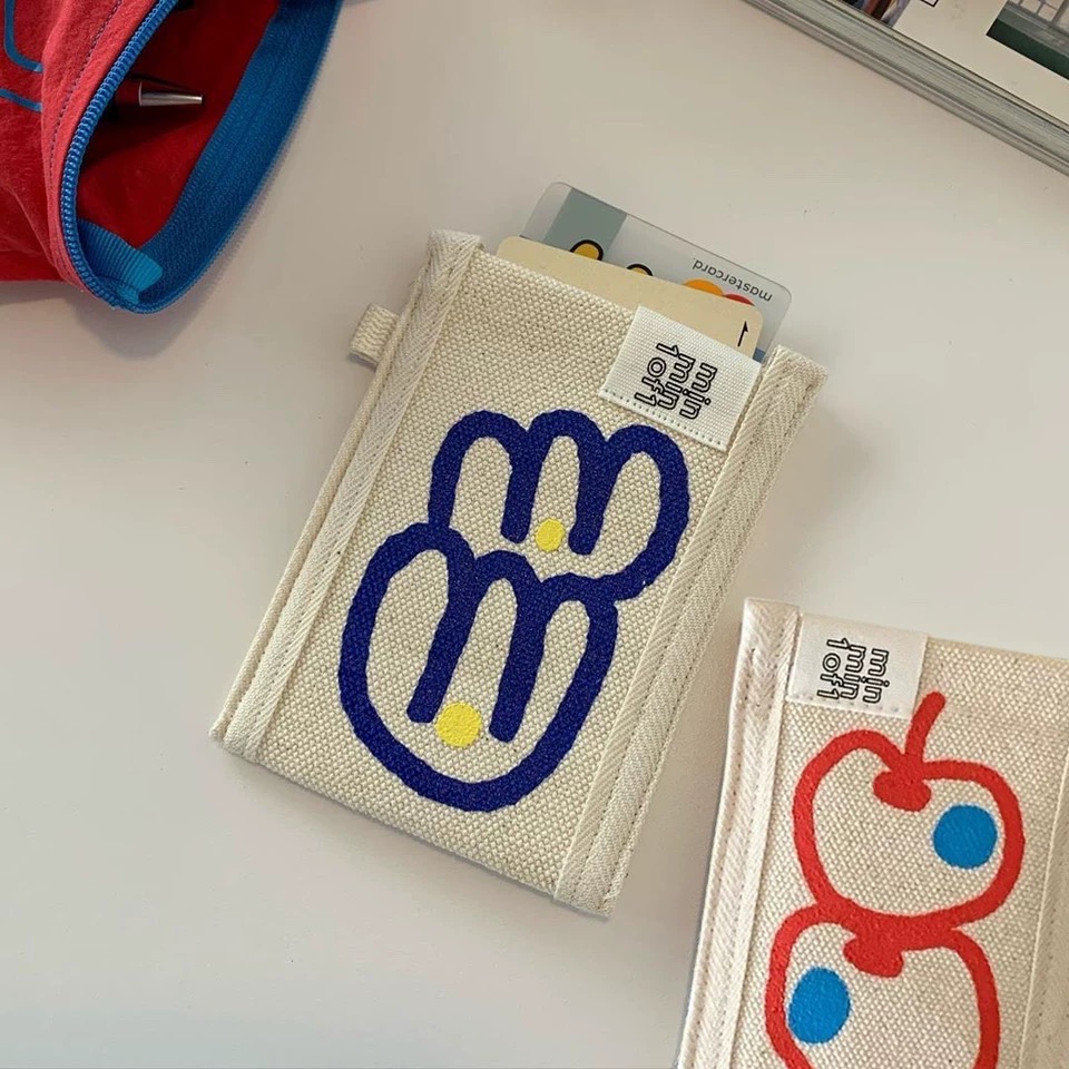 带有INS风感的印花设计,还有非常可观的容量