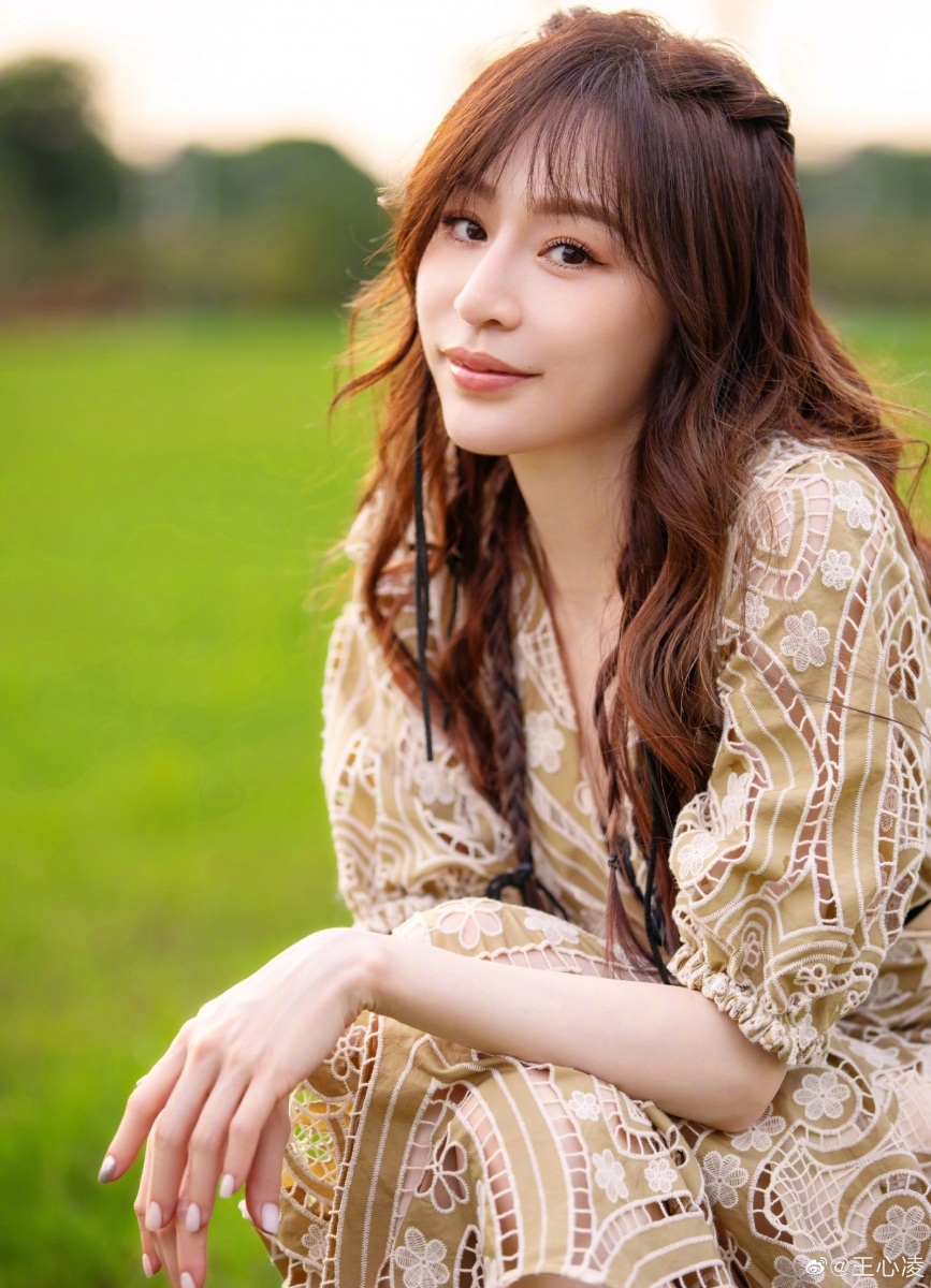 亲生爸爸还在她当红之际骗人钱