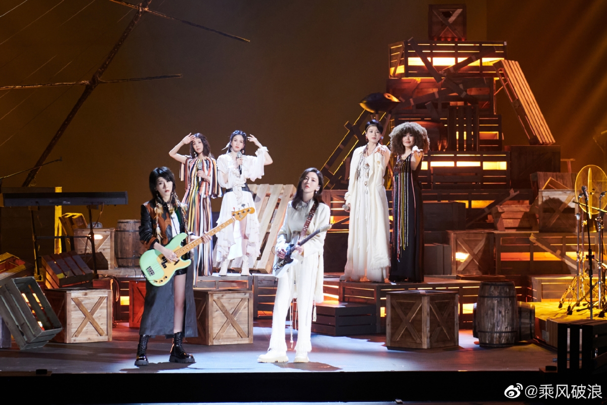 最终于文文组输给了王心凌组和郑秀妍组;