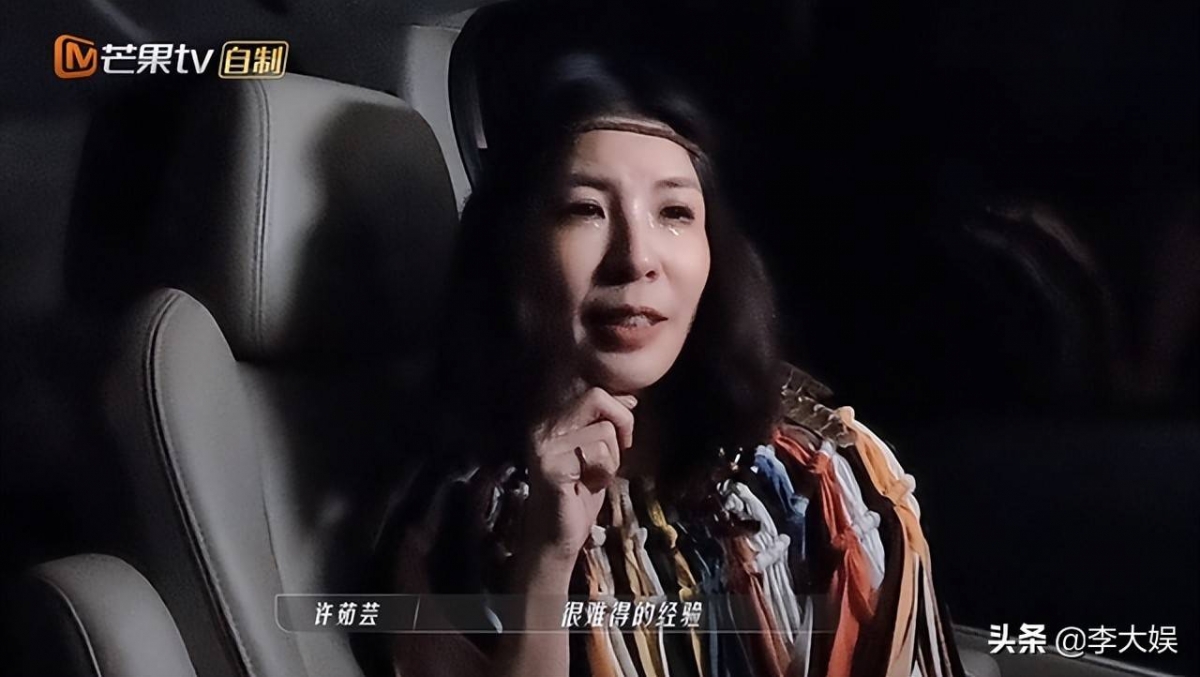 每次准备舞台都非常压力，体重甚至还瘦到只剩40公斤。