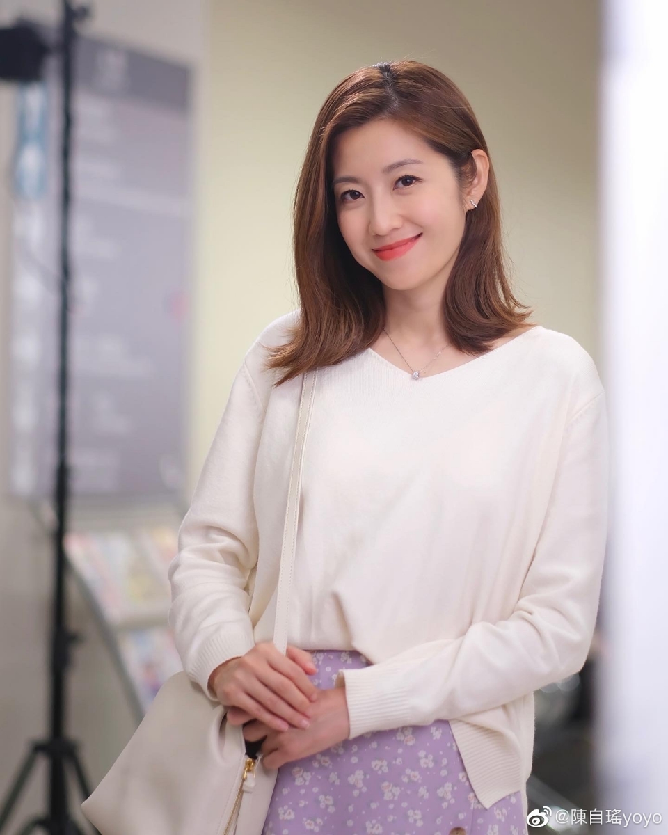 为了彼此的前途着想甘愿接受 TVB 高层安排的婚姻剧本杀