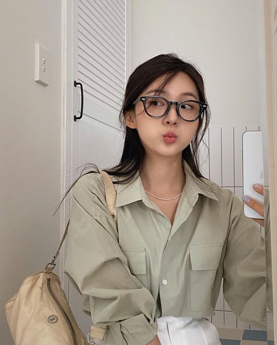 在日常和他人沟通交流的时候,就是最好的锻炼口才和增加沟通技巧的时候!