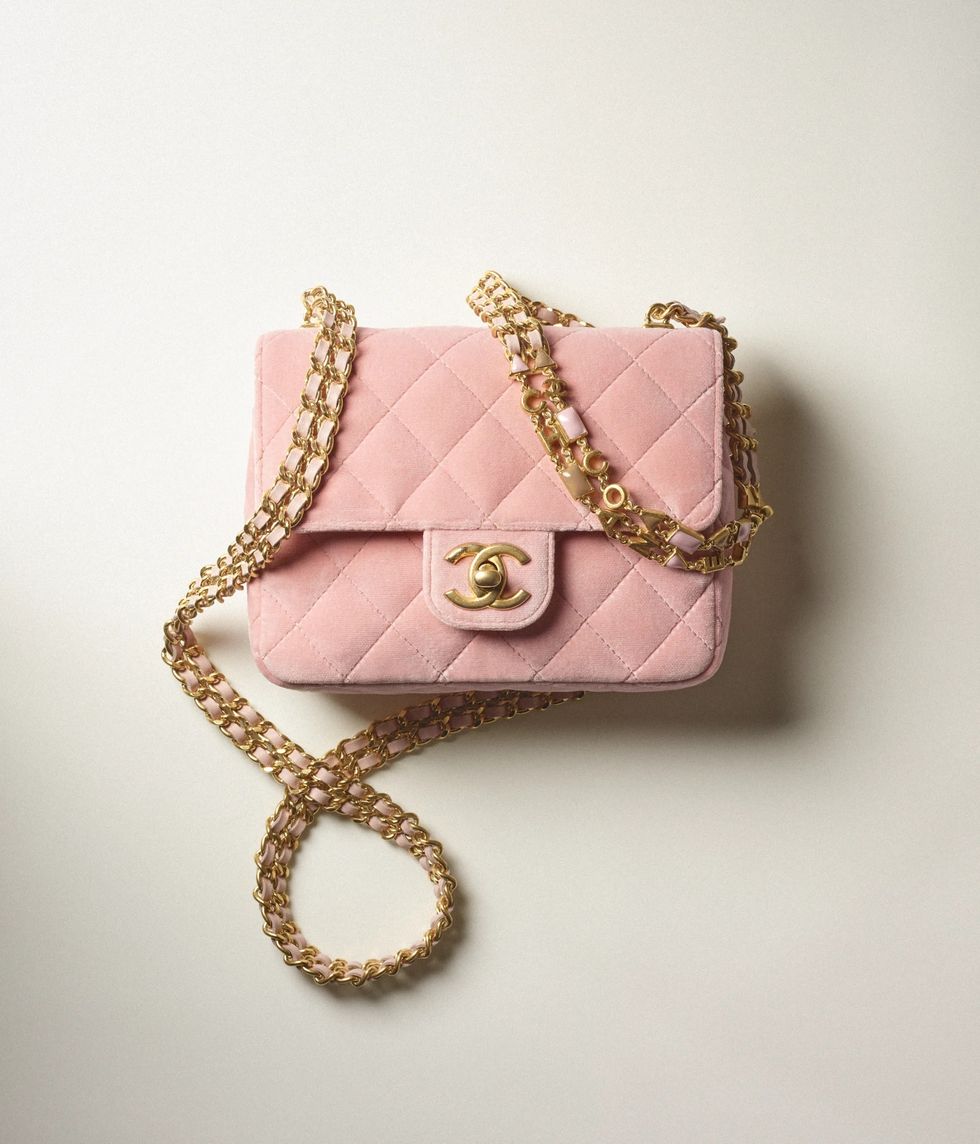 CHANEL 粉色天鹅绒皮穿链肩背包