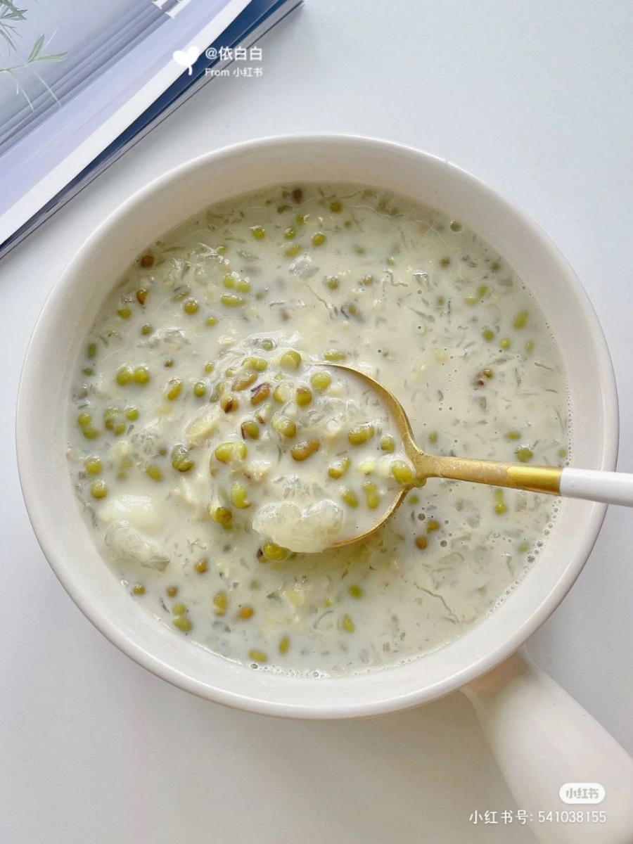 银耳绿豆牛乳沙