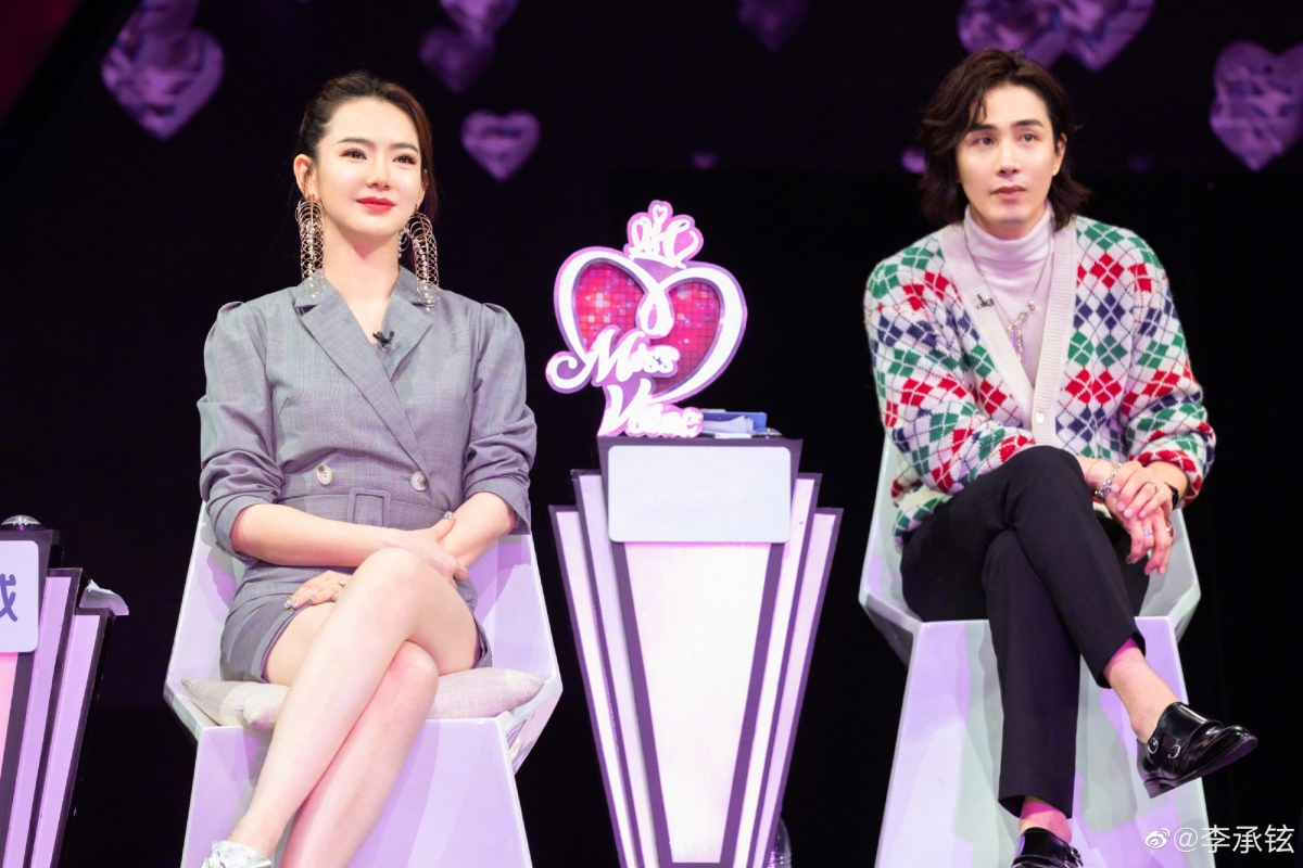 一直营销夫妻恩爱事迹来捞金？