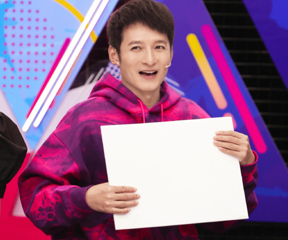 不过引发最大争议的人还是李维嘉