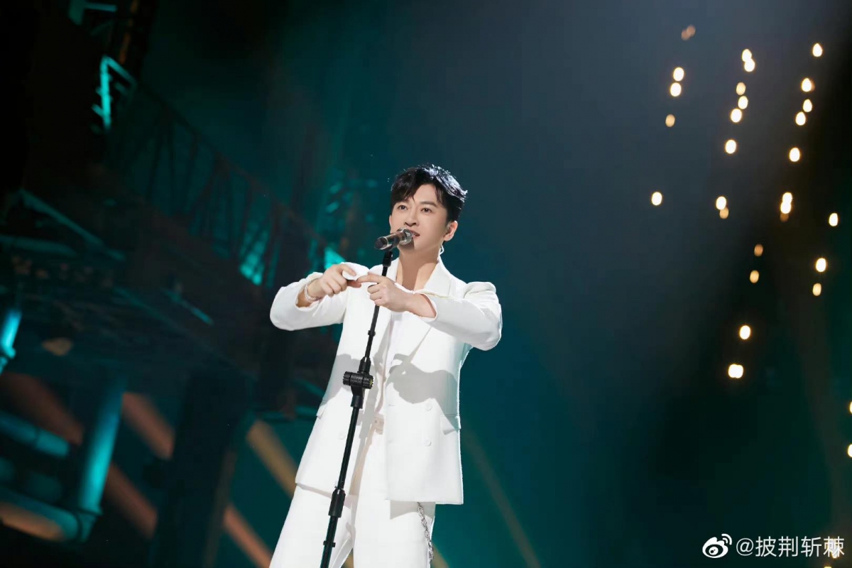 苏有朋在节目里一登场不只让人梦回年少