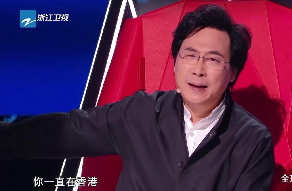 在节目里还学会了“拉踩”