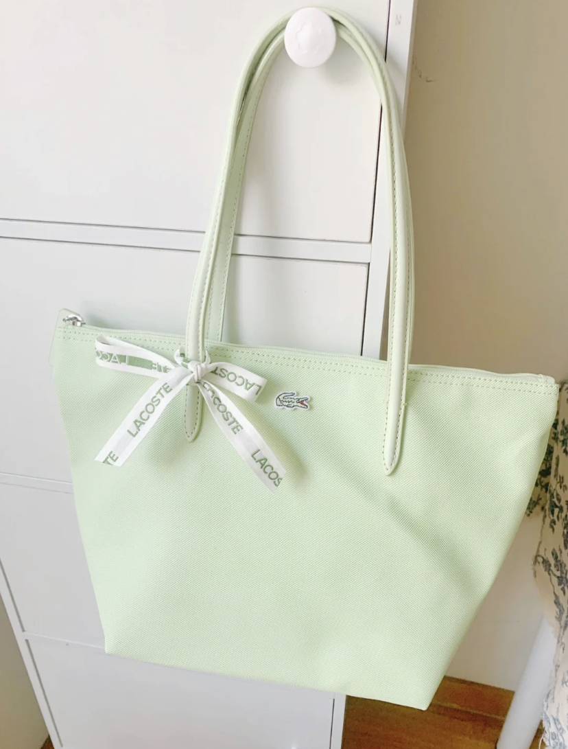 浅薄荷绿色也是人气超高的热门款！