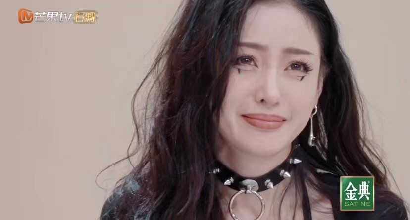 而且实力普普通通但每一期的镜头画面却不少。