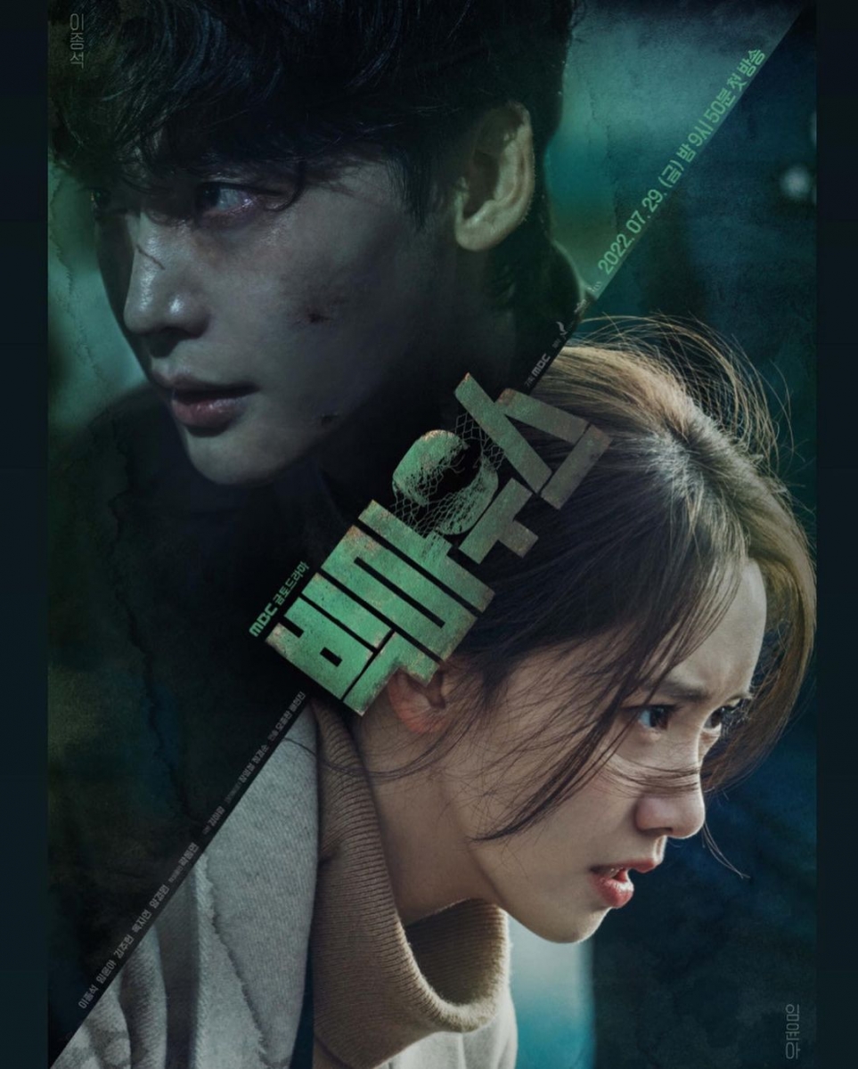 这对“高颜值夫妻档”,除了演技获得观众认可之外,两人私下的一举一动也备受网友关注!