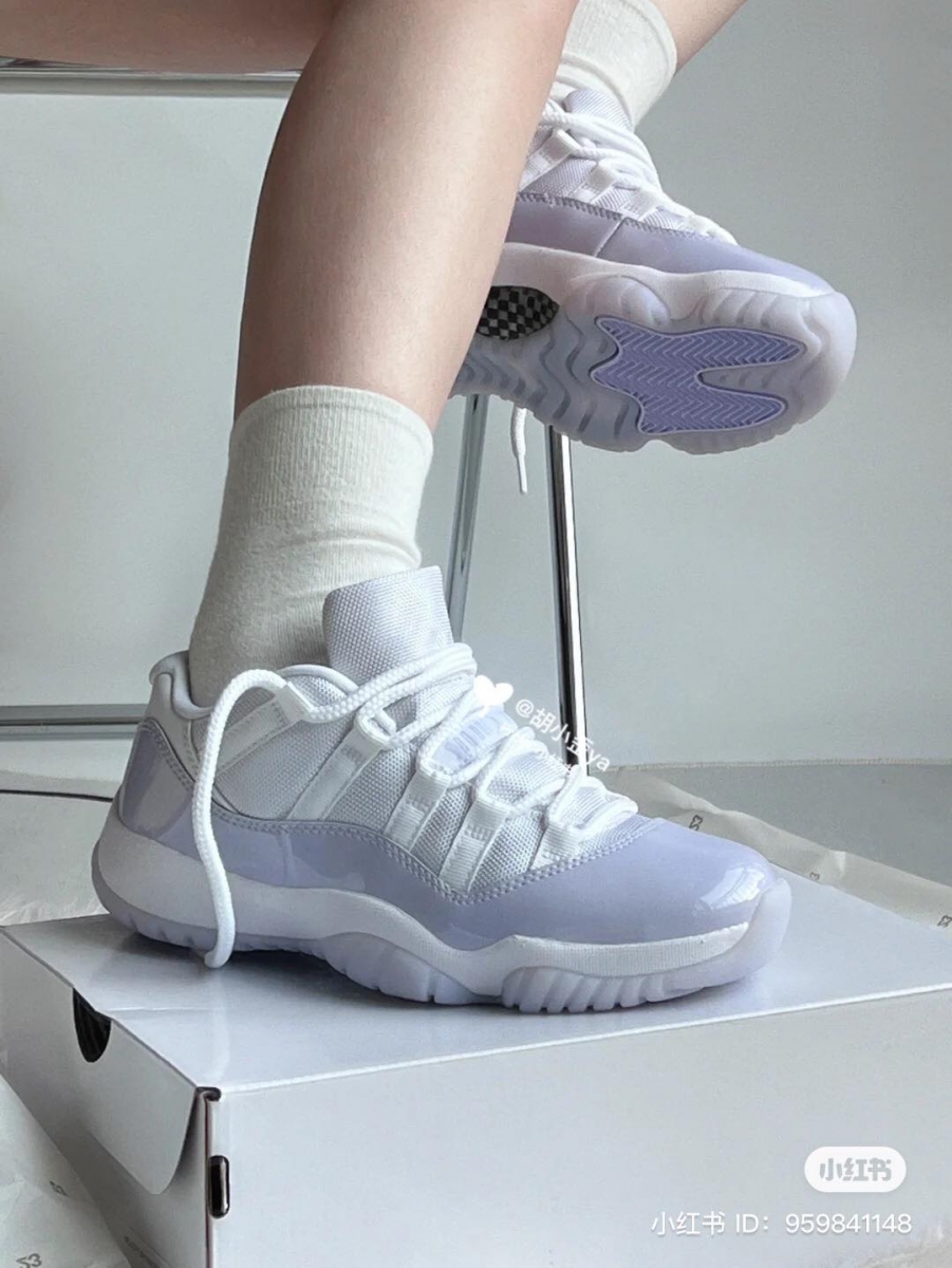 根本是公主穿的水晶潮鞋