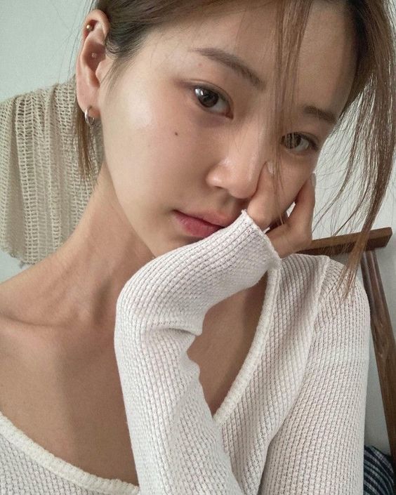 肌肤暗沉无光,眼下干纹细纹