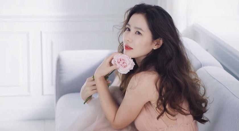 洗完脸后使用柠檬水进行二次清洁